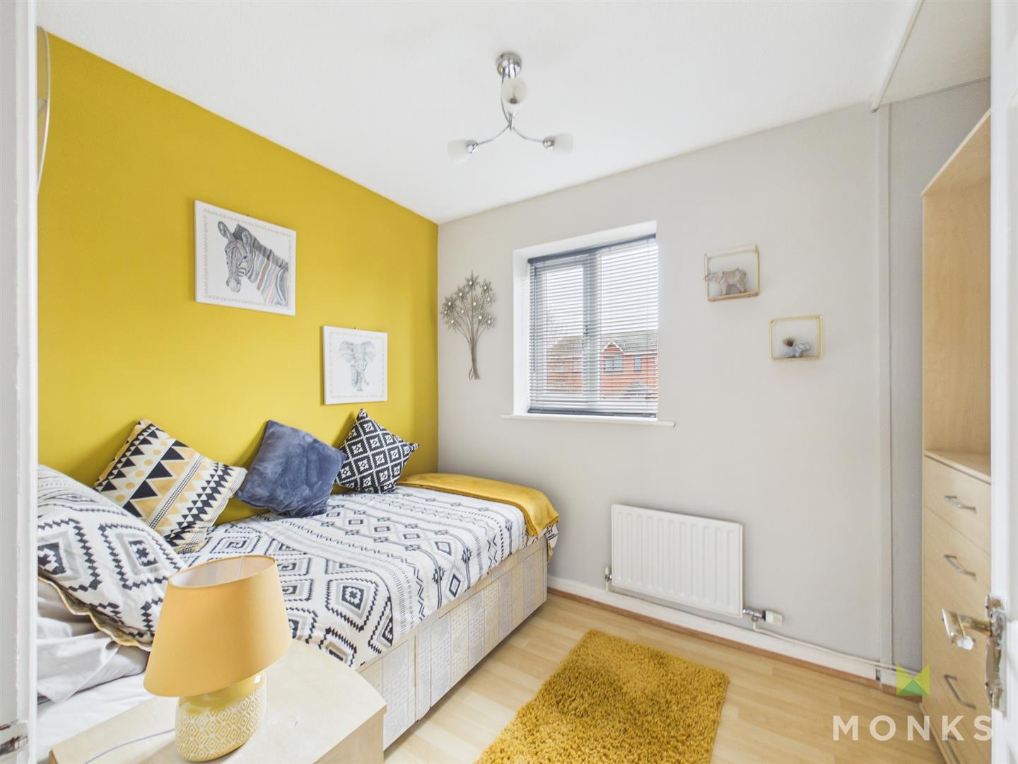 4 Crampton Court, Oswestry, SY11 2YP For Sale